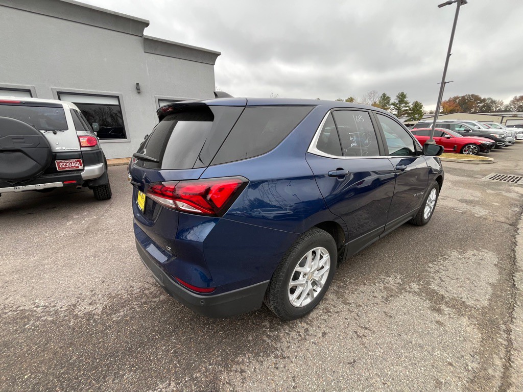 2022 Chevrolet Equinox Image 2