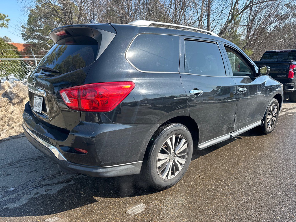 2019 Nissan Pathfinder Image 4