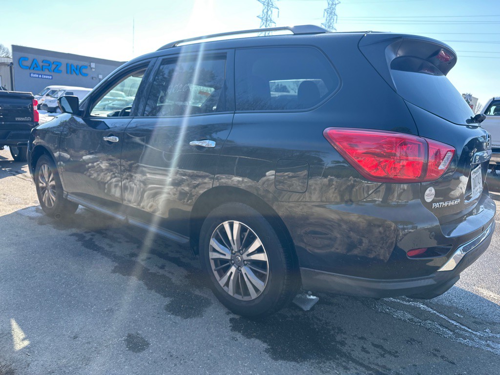 2019 Nissan Pathfinder Image 6