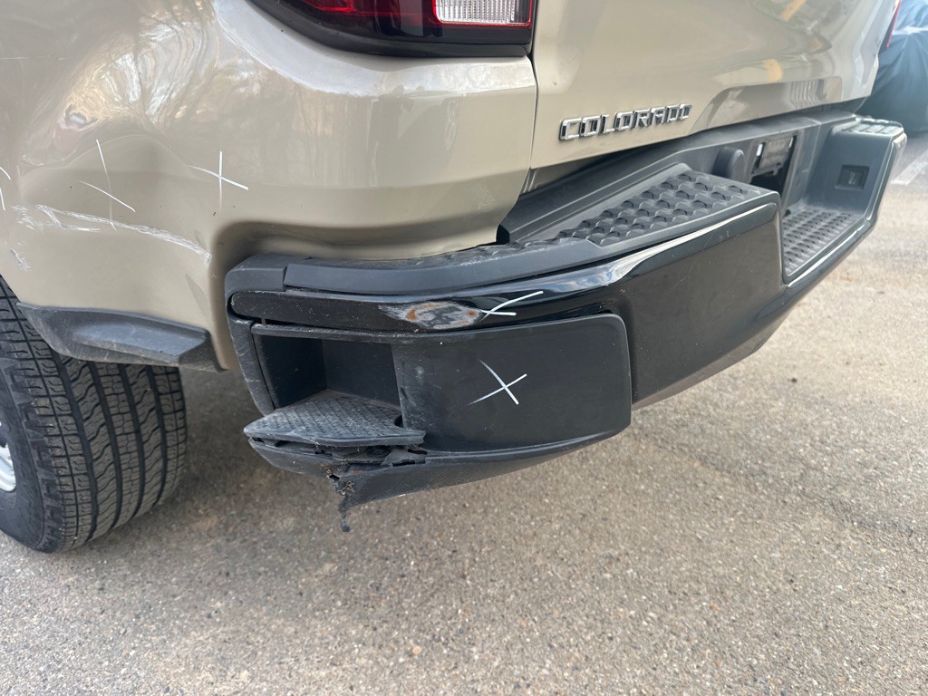 2023 Chevrolet Colorado Image 8