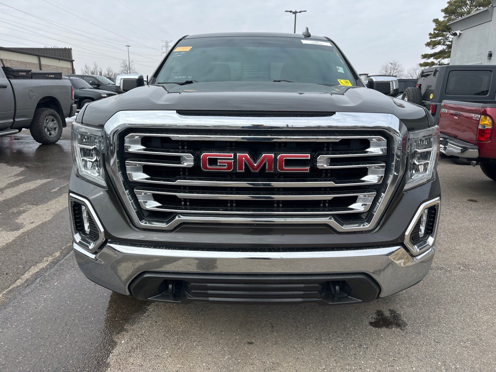 2021 GMC Sierra Image 2