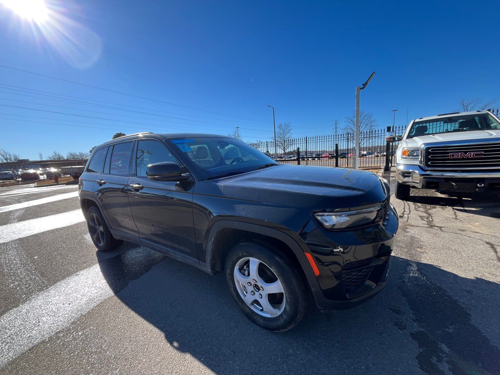 2024 Jeep Grand Cherokee Image 3