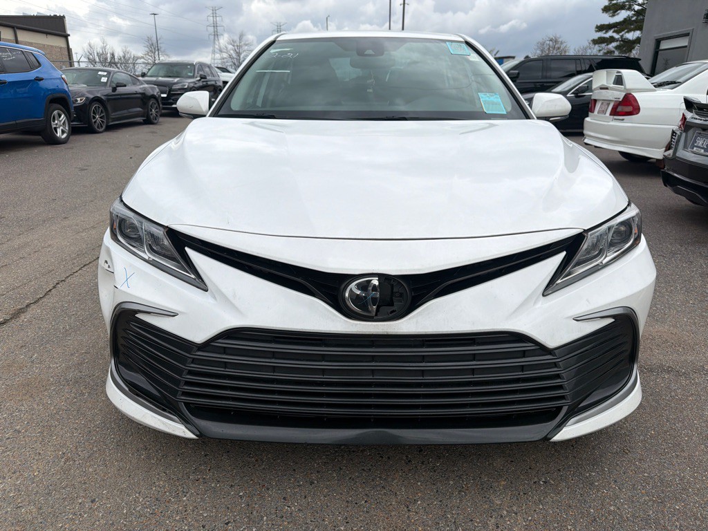 2022 Toyota Camry Image 2