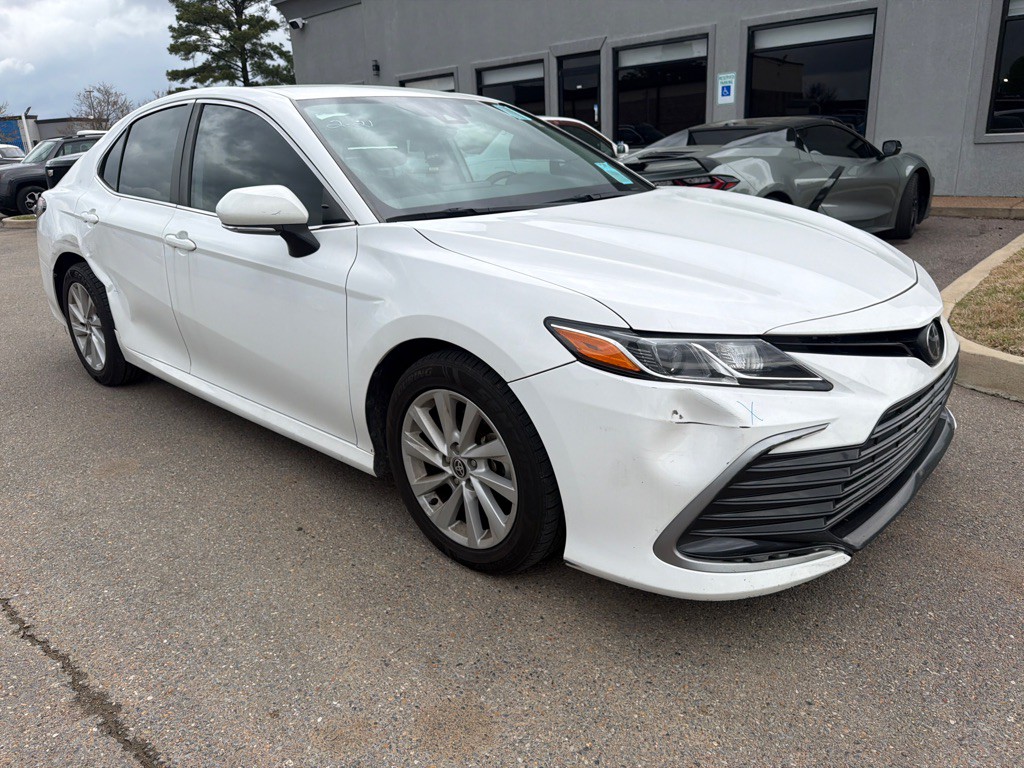 2022 Toyota Camry Image 3