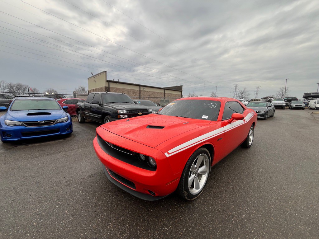 2016 Dodge Challenger Image 2