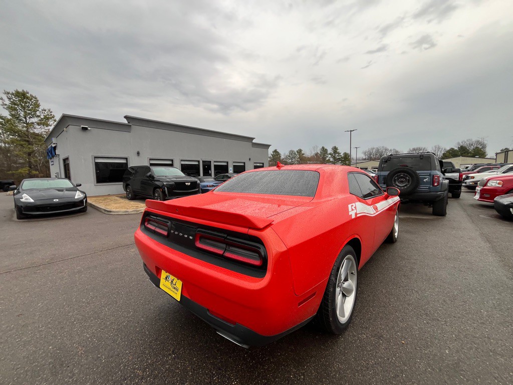 2016 Dodge Challenger Image 5