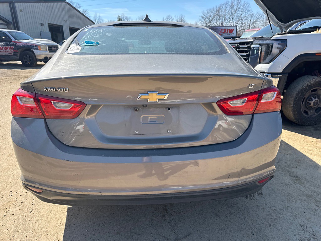 2018 Chevrolet Malibu Image 5