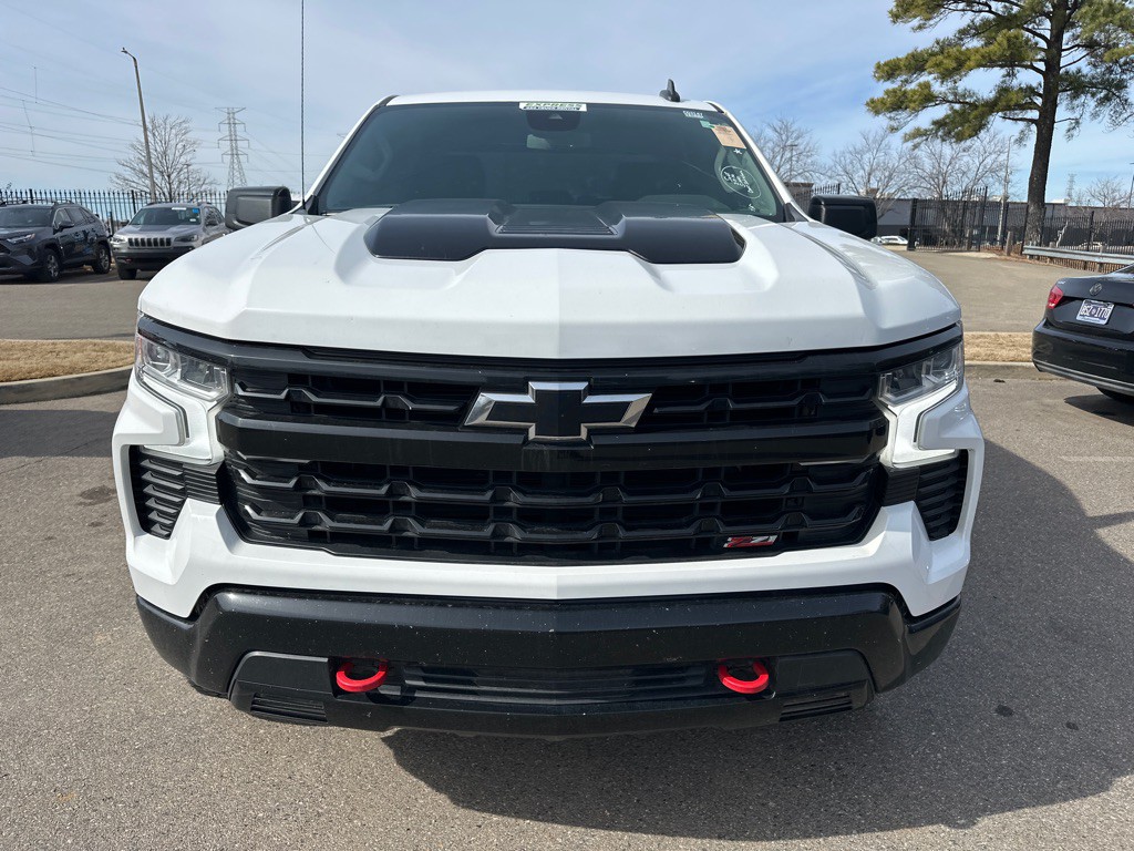 2023 Chevrolet Silverado 1500 Image 2