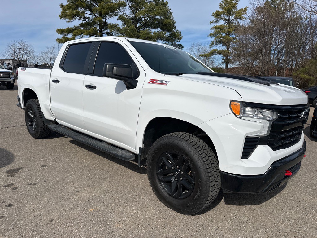 2023 Chevrolet Silverado 1500 Image 3
