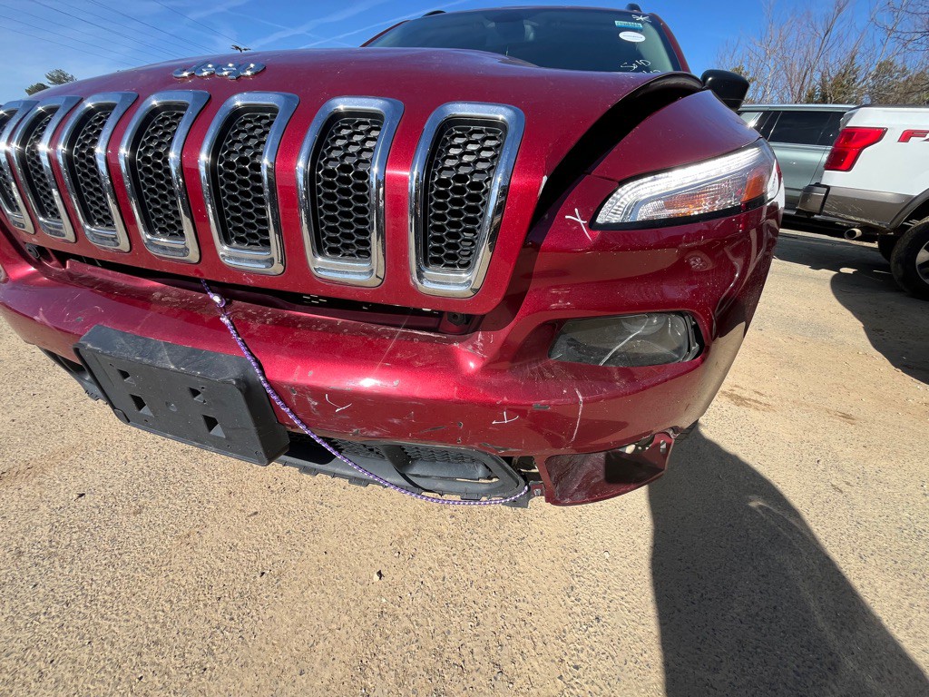 2017 Jeep Cherokee Image 2
