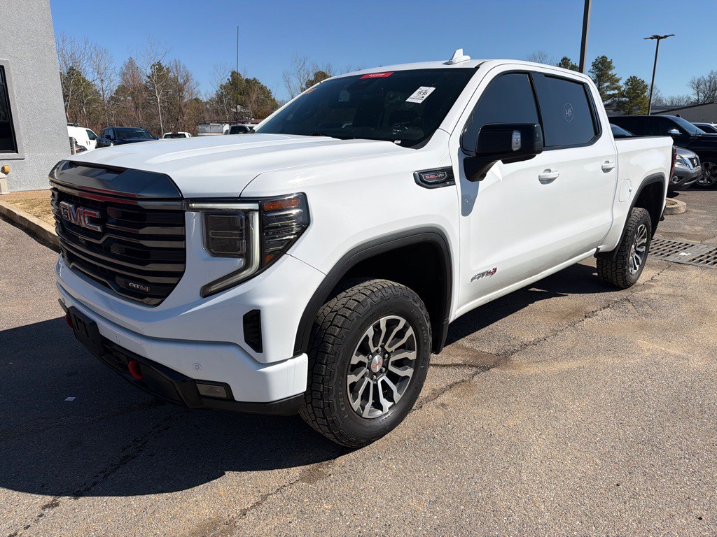 2023 GMC Sierra Image 1