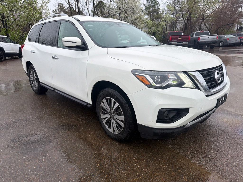 2020 Nissan Pathfinder Image 3