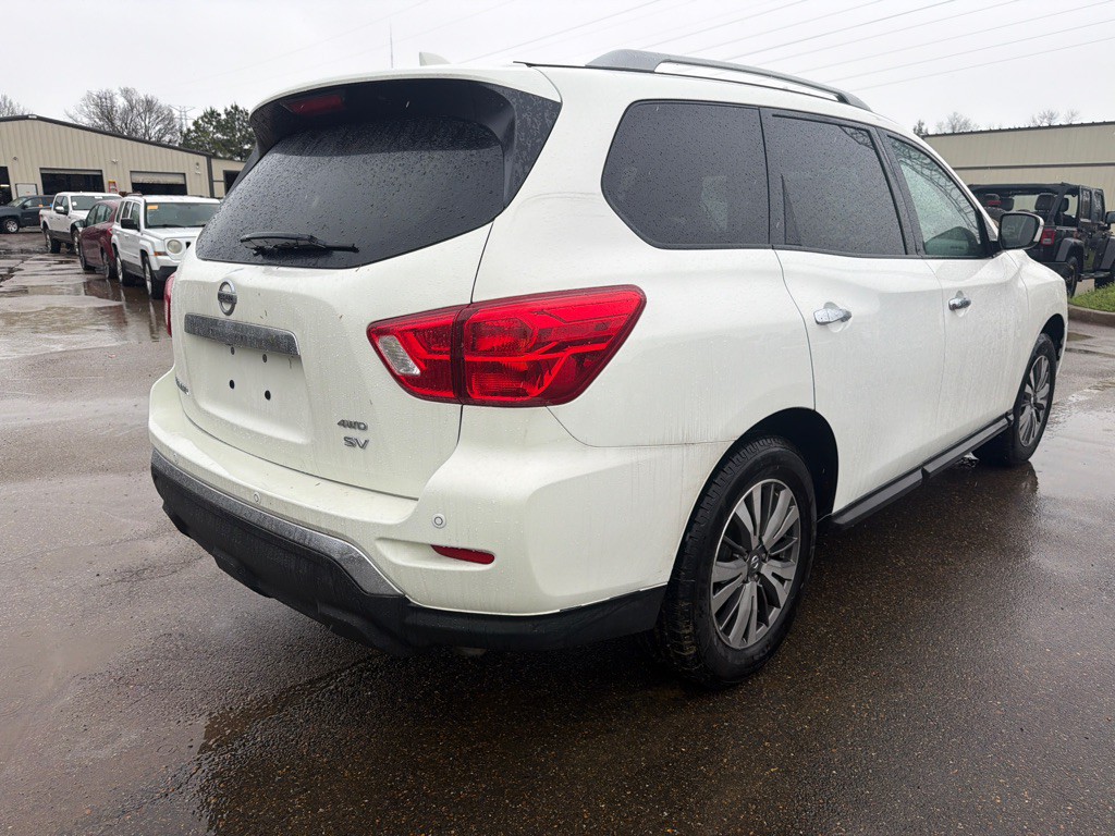 2020 Nissan Pathfinder Image 4