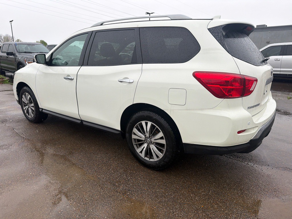 2020 Nissan Pathfinder Image 6