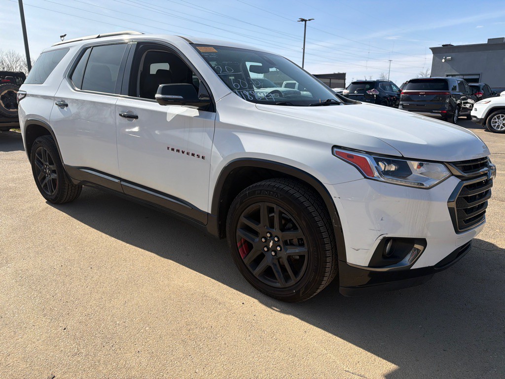 2020 Chevrolet Traverse Image 3