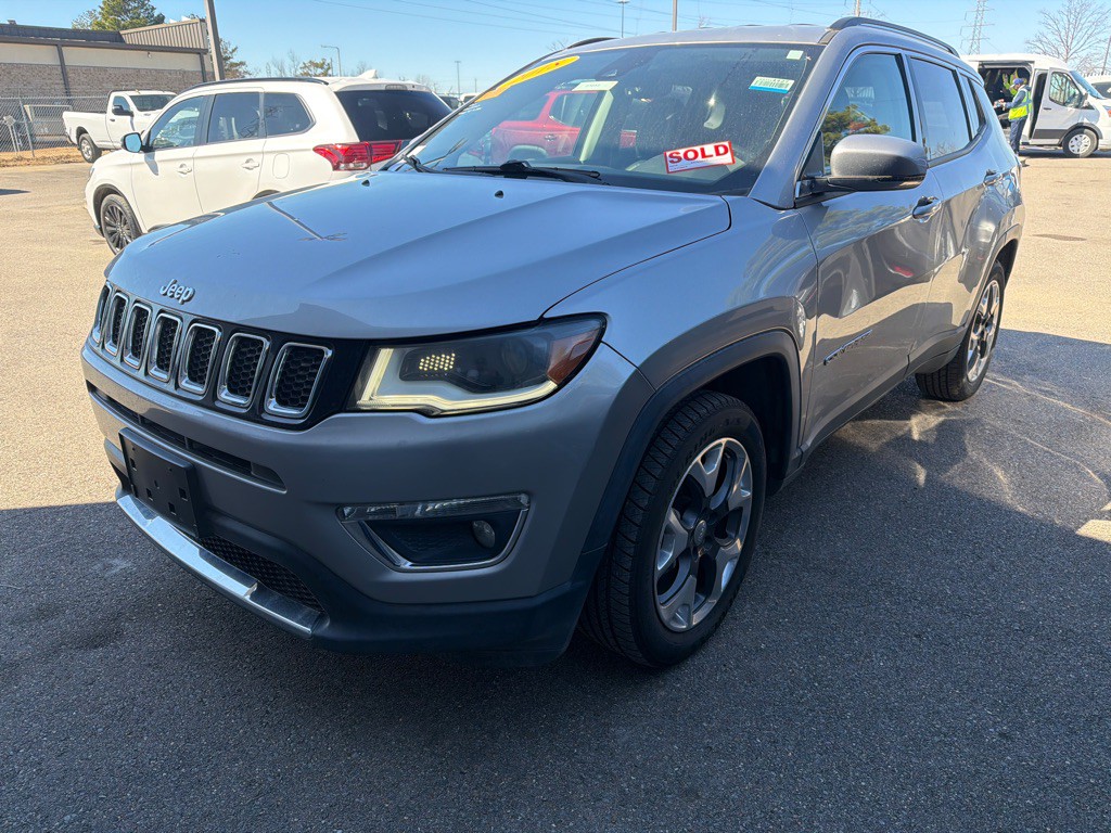 2018 Jeep Compass Image 1