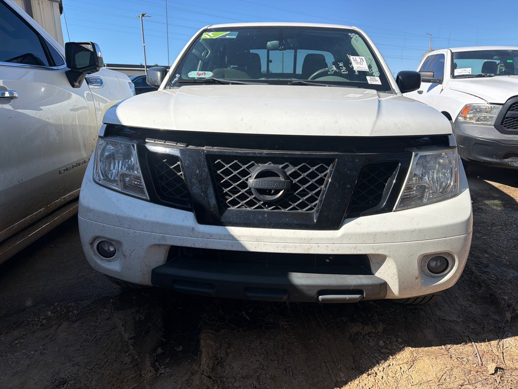 2021 Nissan Frontier Image 2