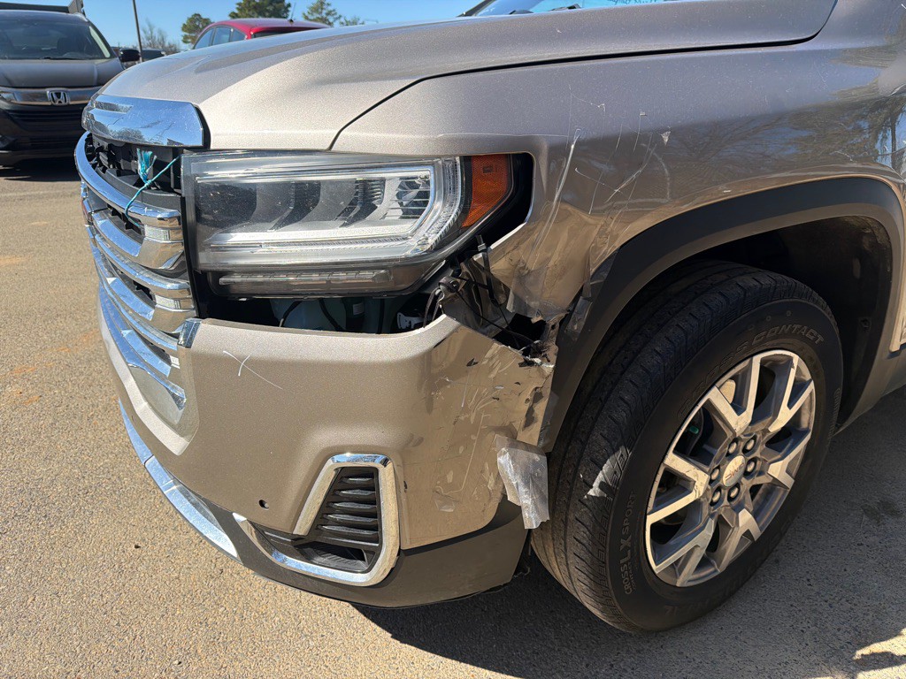 2022 GMC Acadia Image 8