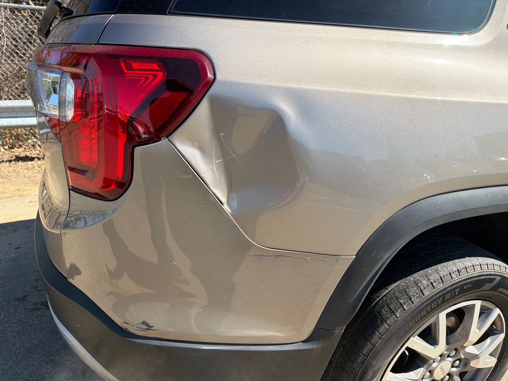 2022 GMC Acadia Image 11