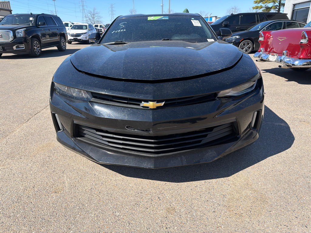 2016 Chevrolet Camaro Image 2
