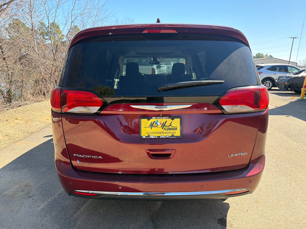 2020 Chrysler Pacifica Image 5