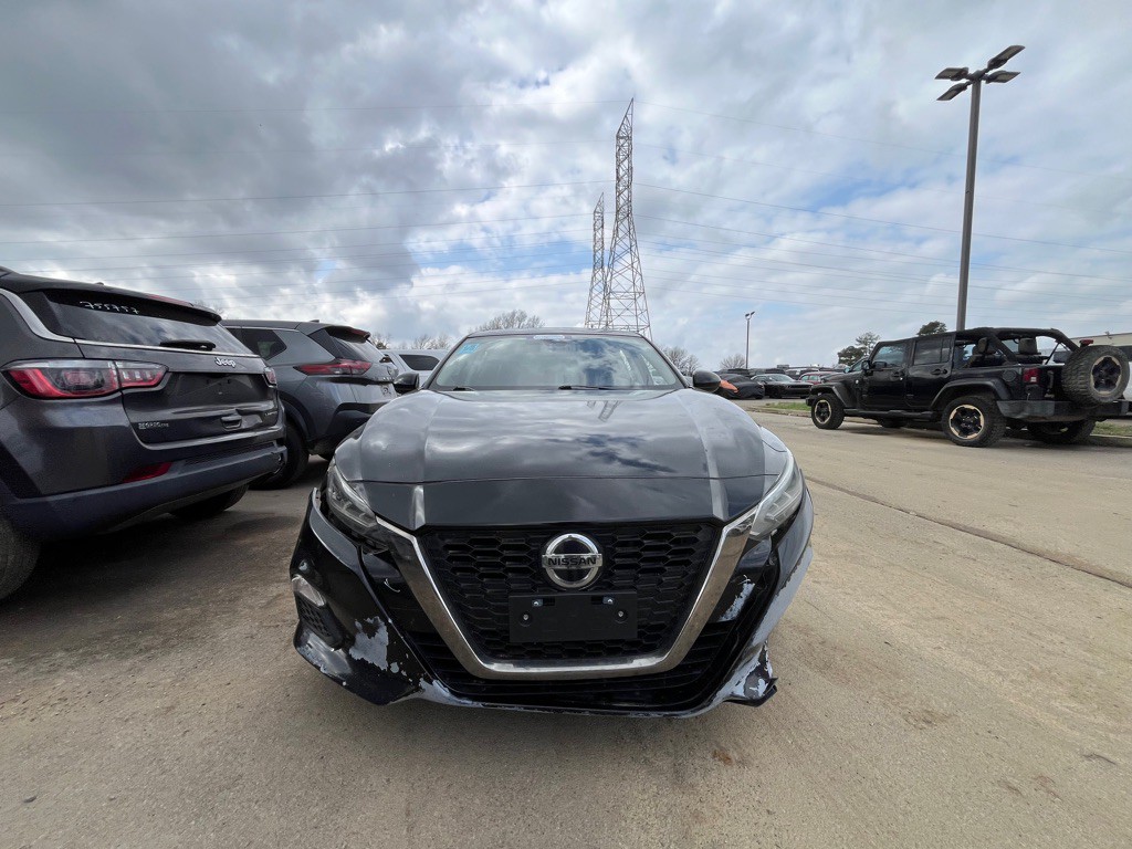 2020 Nissan Altima Image 1