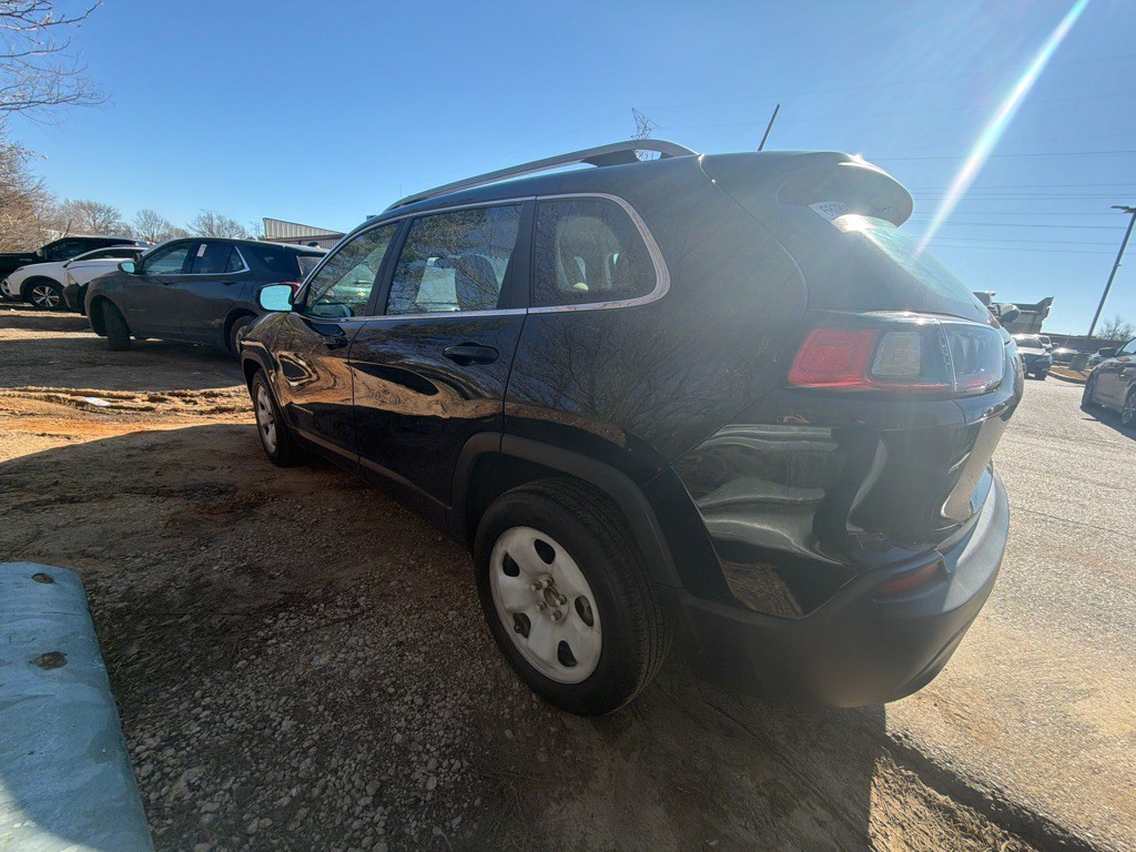 2019 Jeep Cherokee Image 6