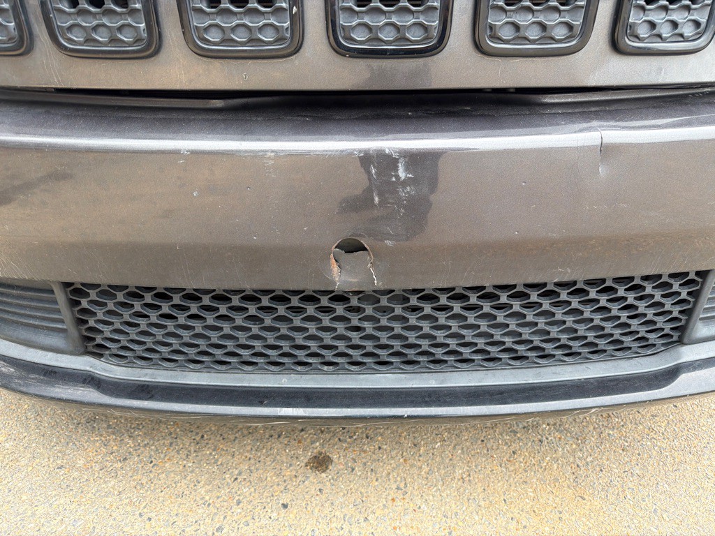 2019 Jeep Cherokee Image 7