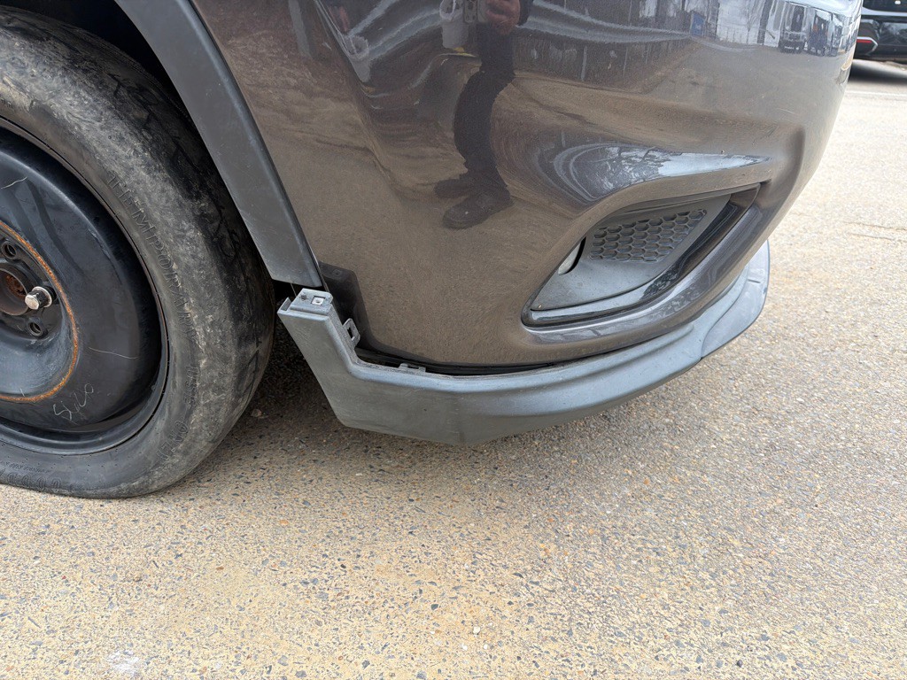 2019 Jeep Cherokee Image 8