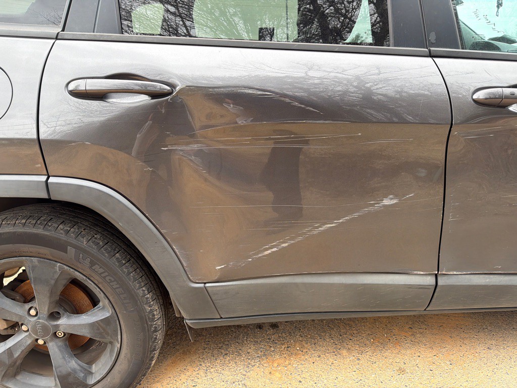 2019 Jeep Cherokee Image 10