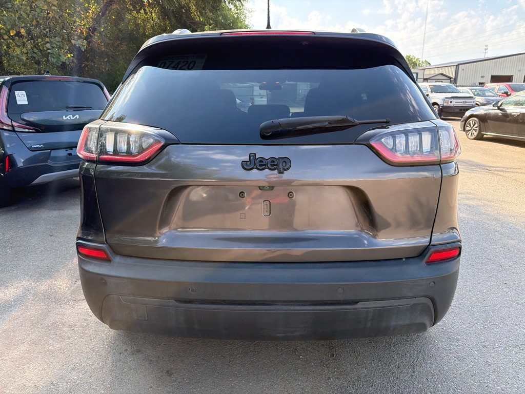 2019 Jeep Cherokee Image 5