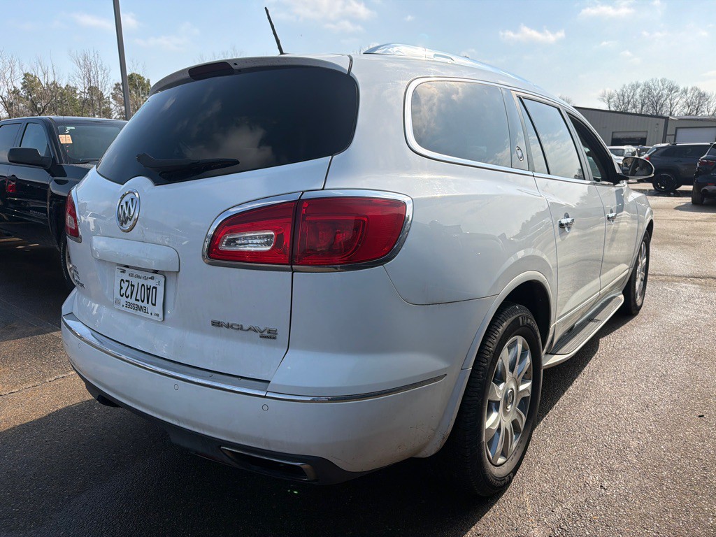 2017 Buick Enclave Image 4
