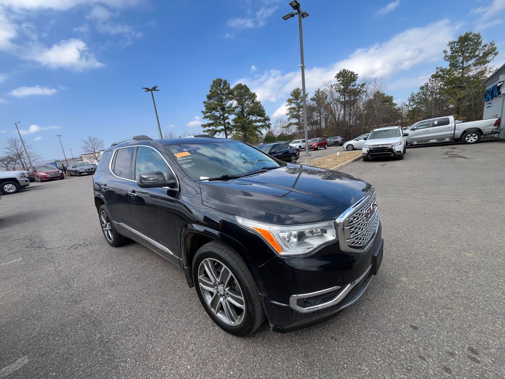 2019 GMC Acadia Image 1