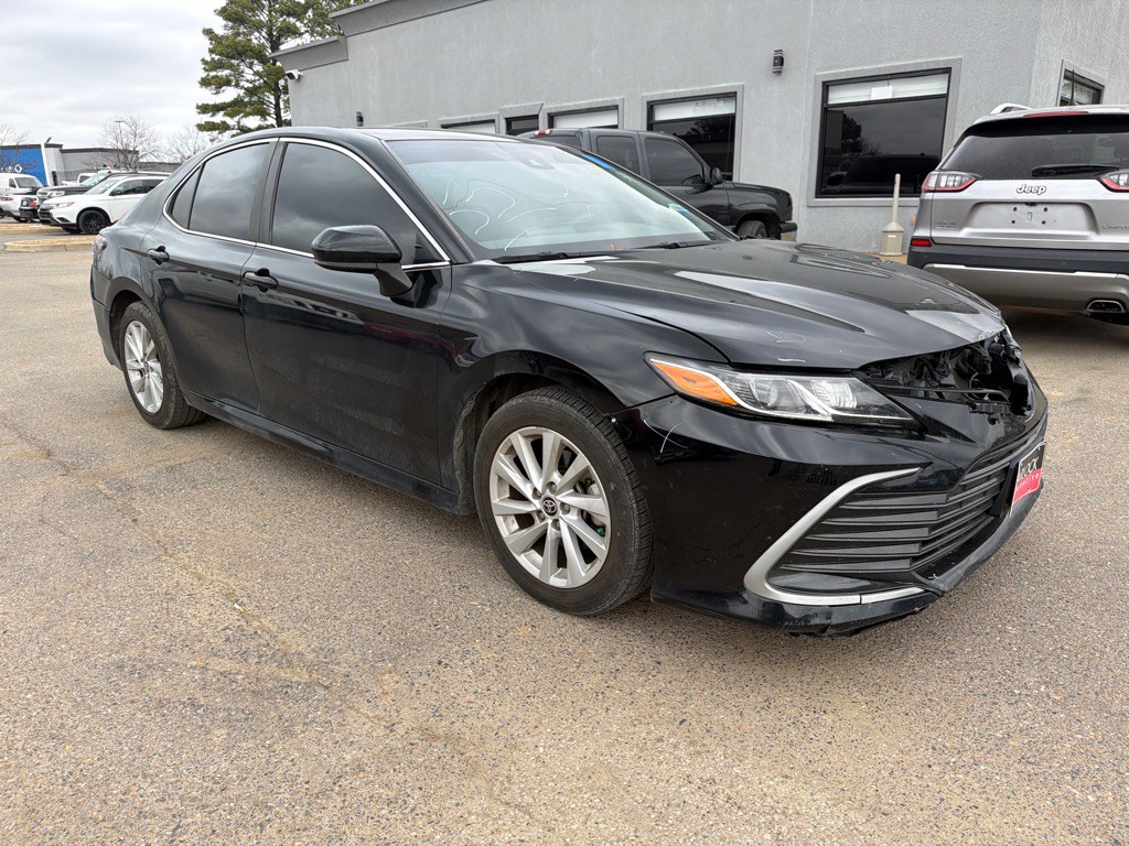 2022 Toyota Camry Image 3