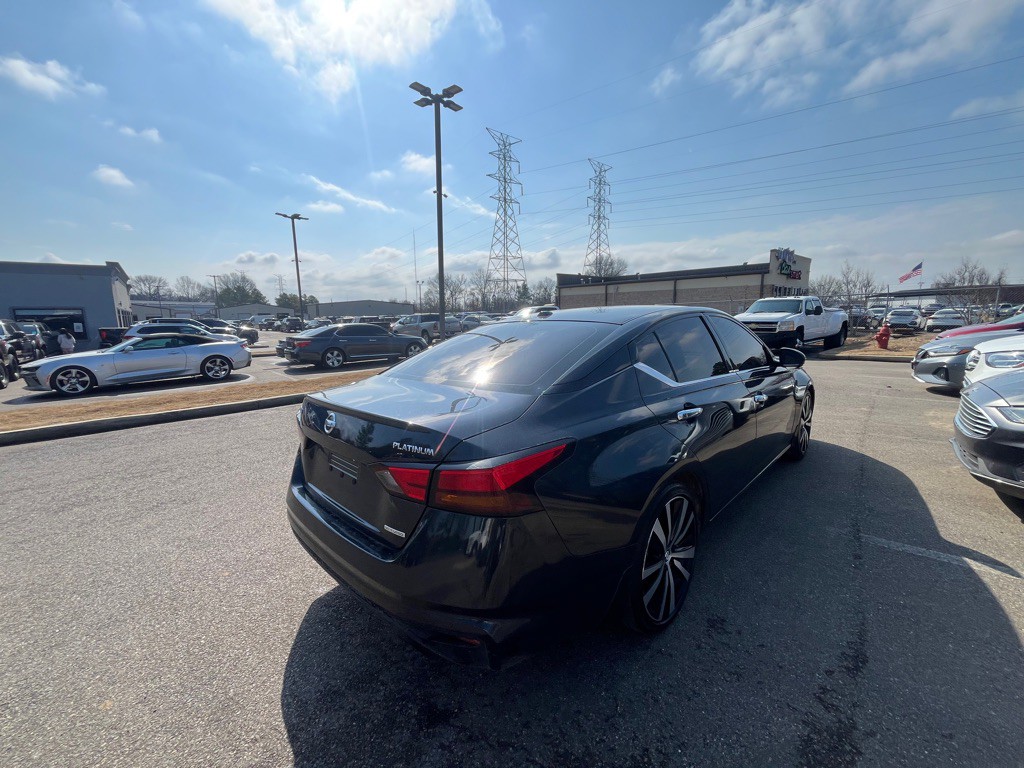 2020 Nissan Altima Image 2