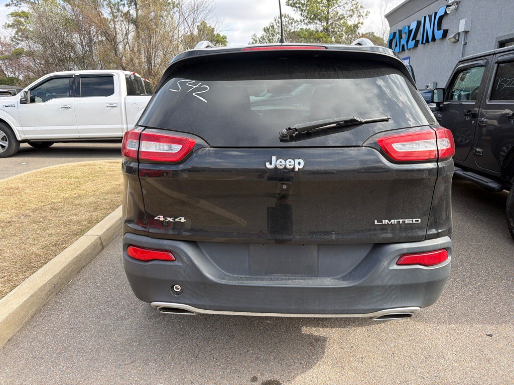 2016 Jeep Cherokee Image 5