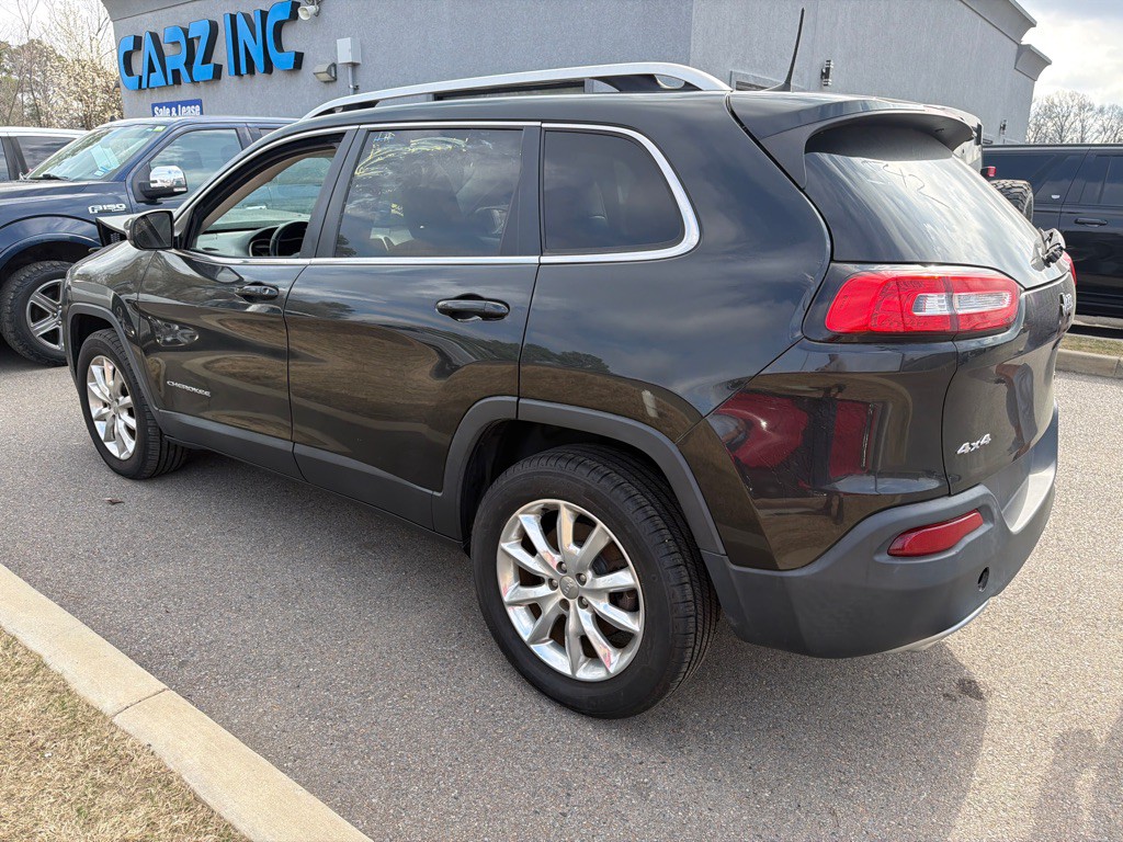 2016 Jeep Cherokee Image 6