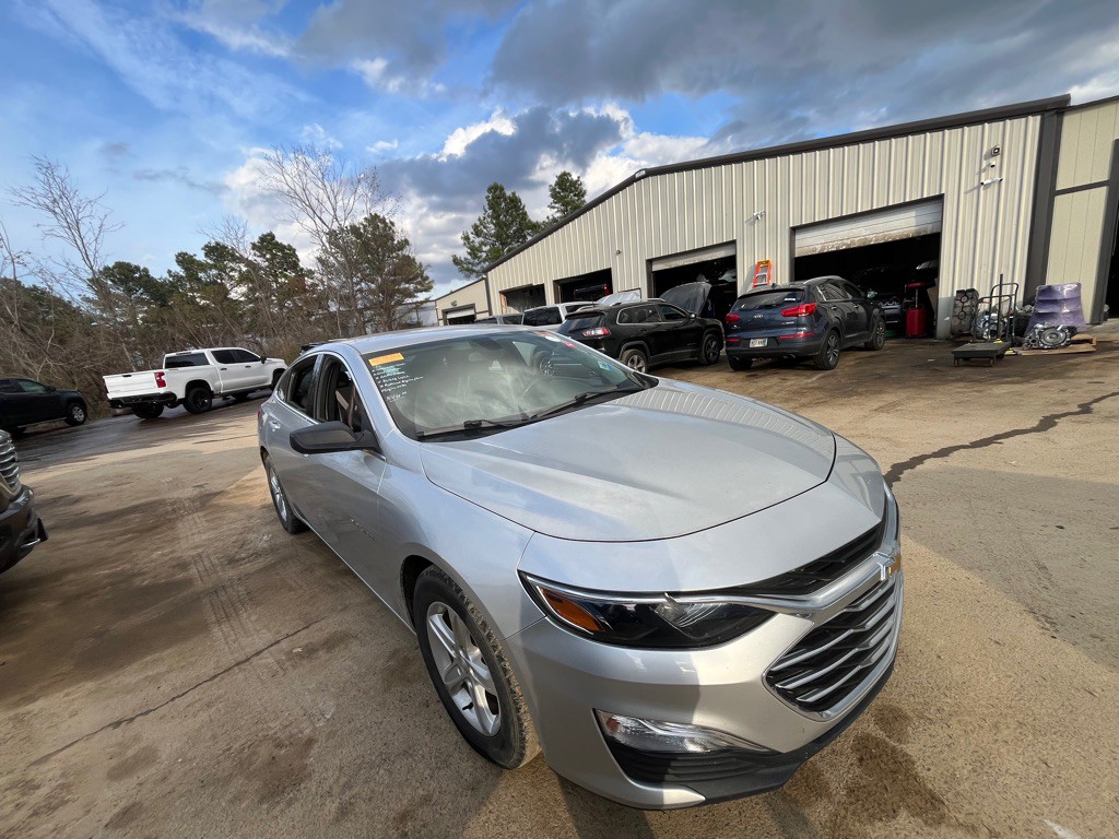 2020 Chevrolet Malibu Image 1