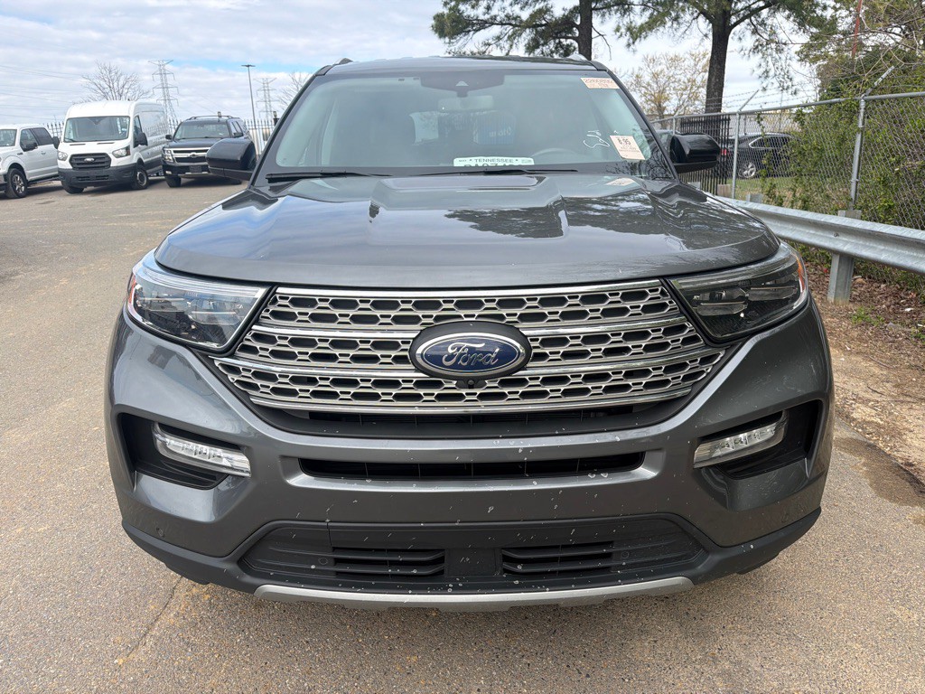 2023 Ford Explorer Image 2