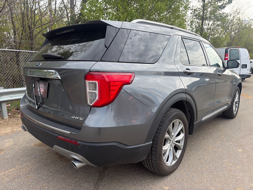 2023 Ford Explorer Image 4