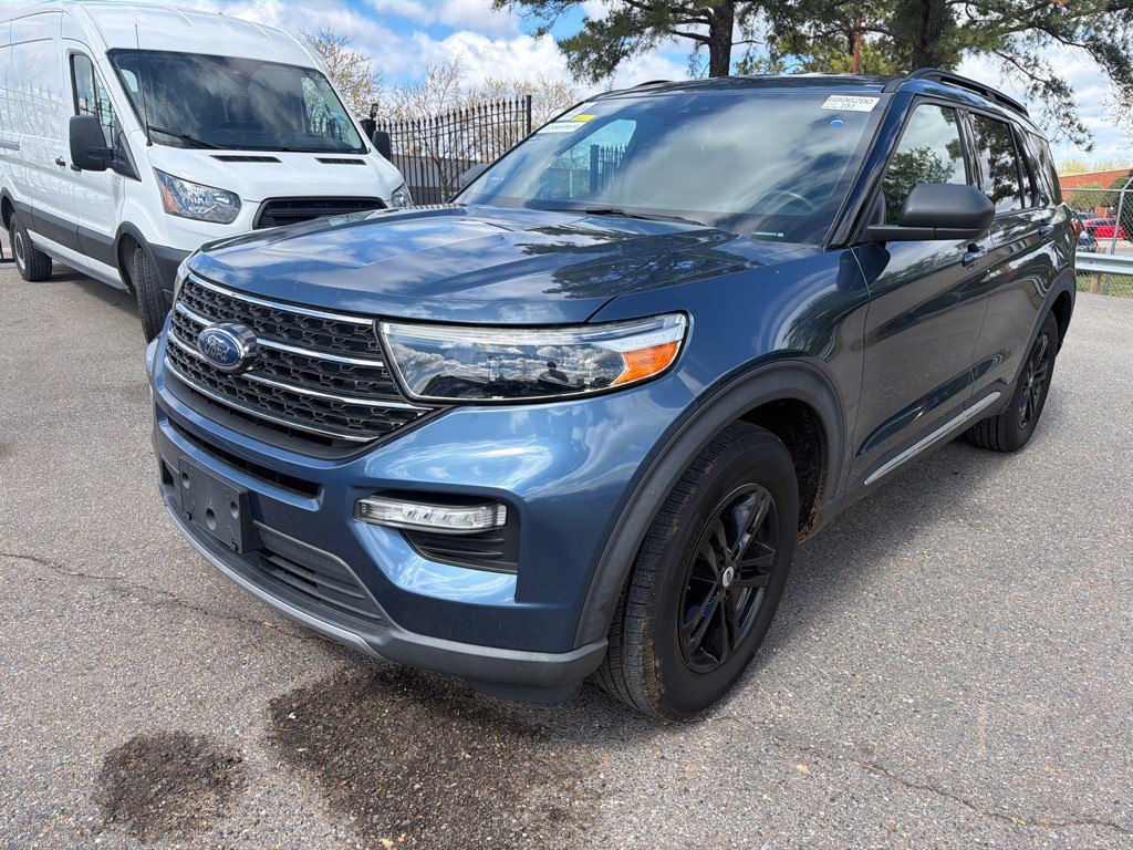 2020 Ford Explorer Image 1