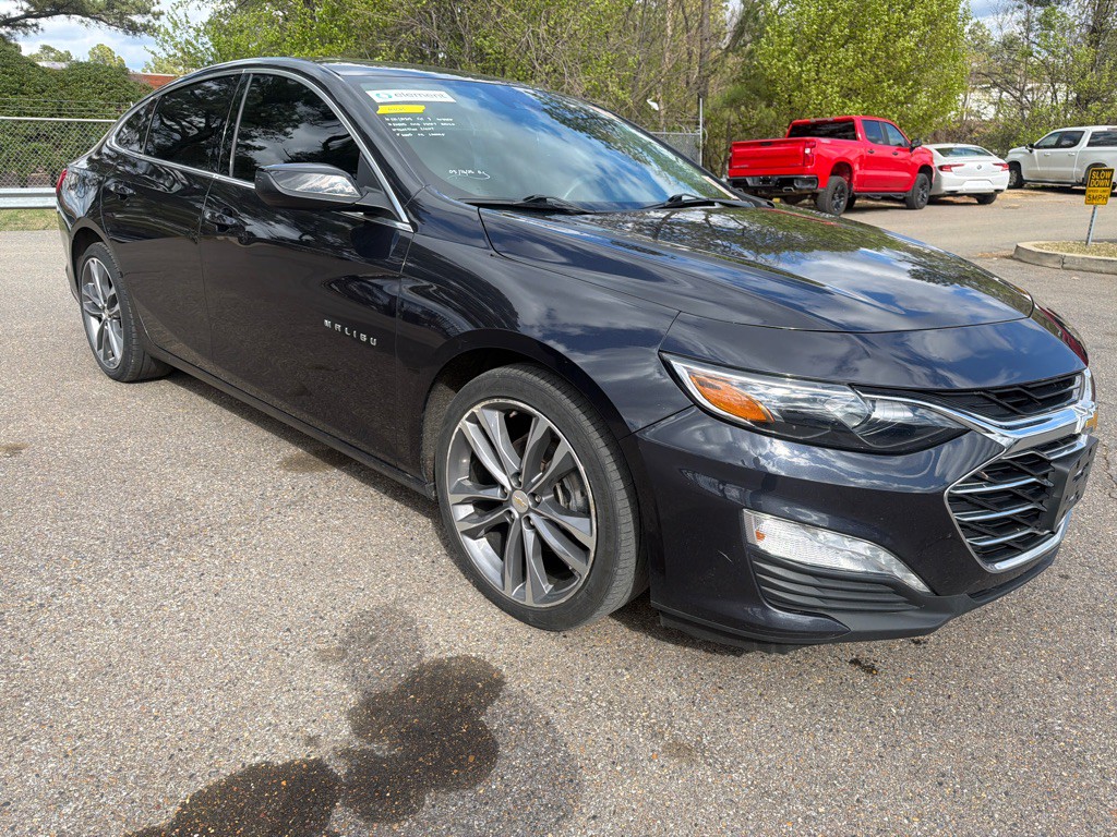 2023 Chevrolet Malibu Image 3