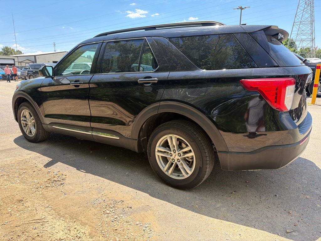 2022 Ford Explorer Image 6