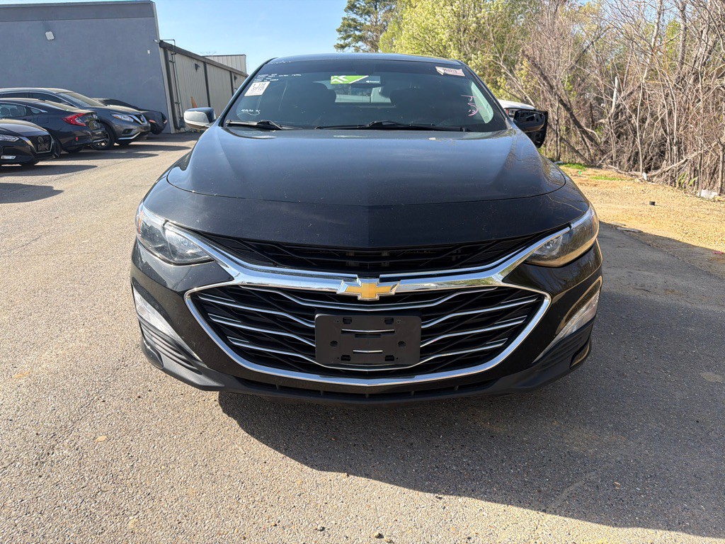 2020 Chevrolet Malibu Image 2