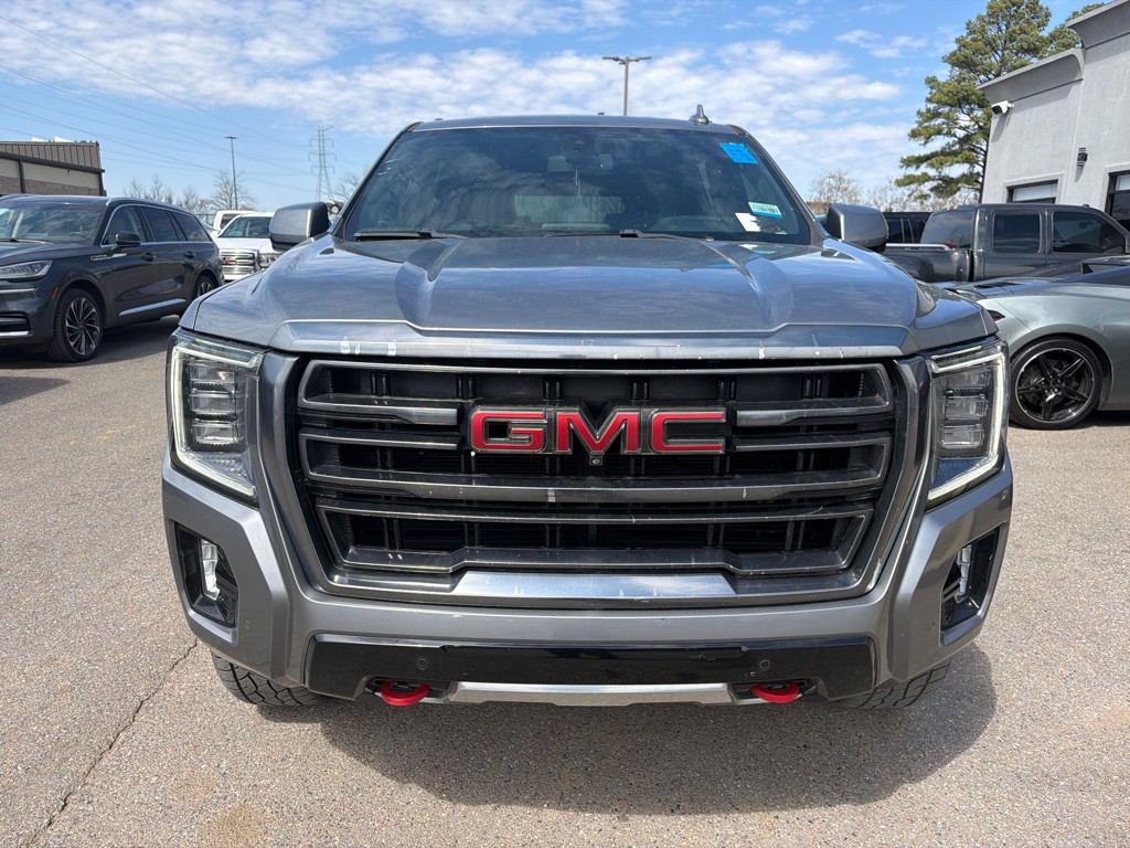 2021 GMC Yukon Image 2