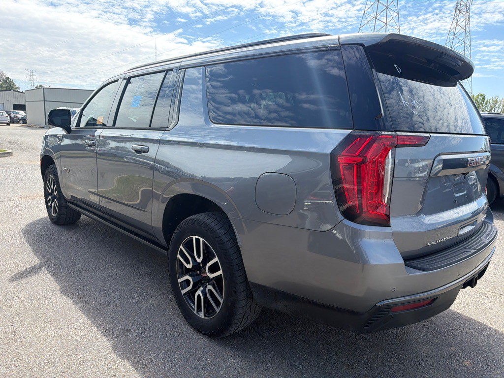 2021 GMC Yukon Image 6