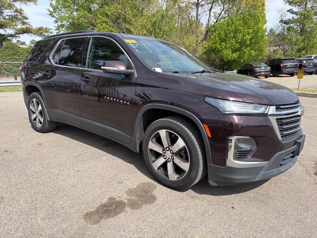 2022 Chevrolet Traverse Image 3