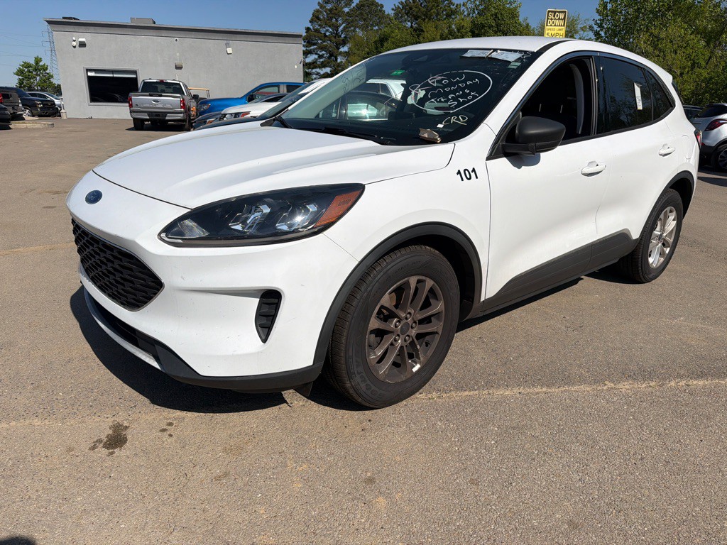 2022 Ford Escape Image 1