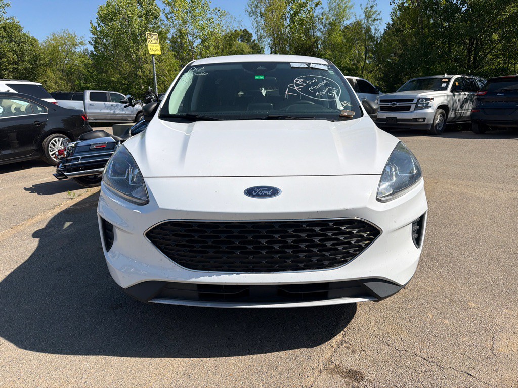 2022 Ford Escape Image 2