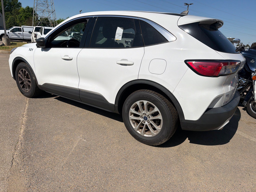 2022 Ford Escape Image 5